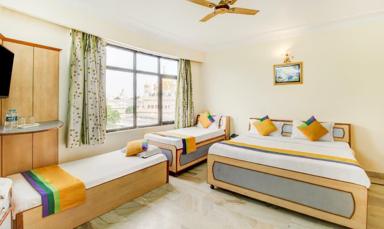 Treebo Trip Sonachi Hotels Амритсар Экстерьер фото